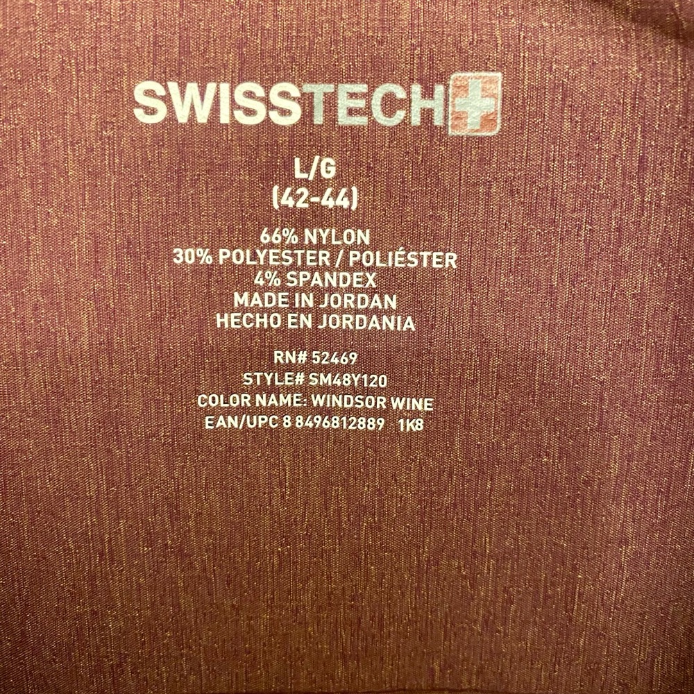 Swiss Tech Men's Casual Burgundy Button Down Shirt - Picture 2 of 7